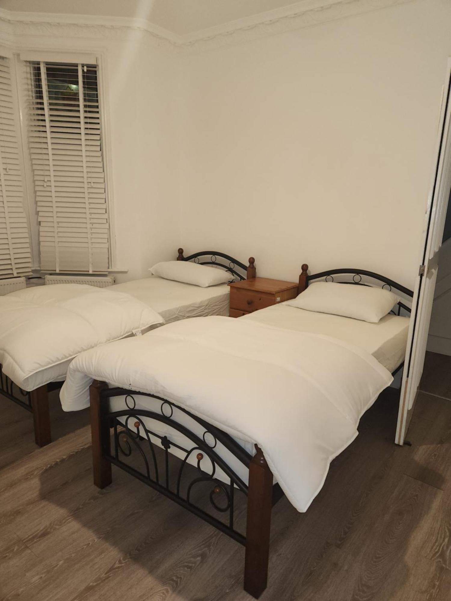 Stayeasy En-Suite London Szoba fotó